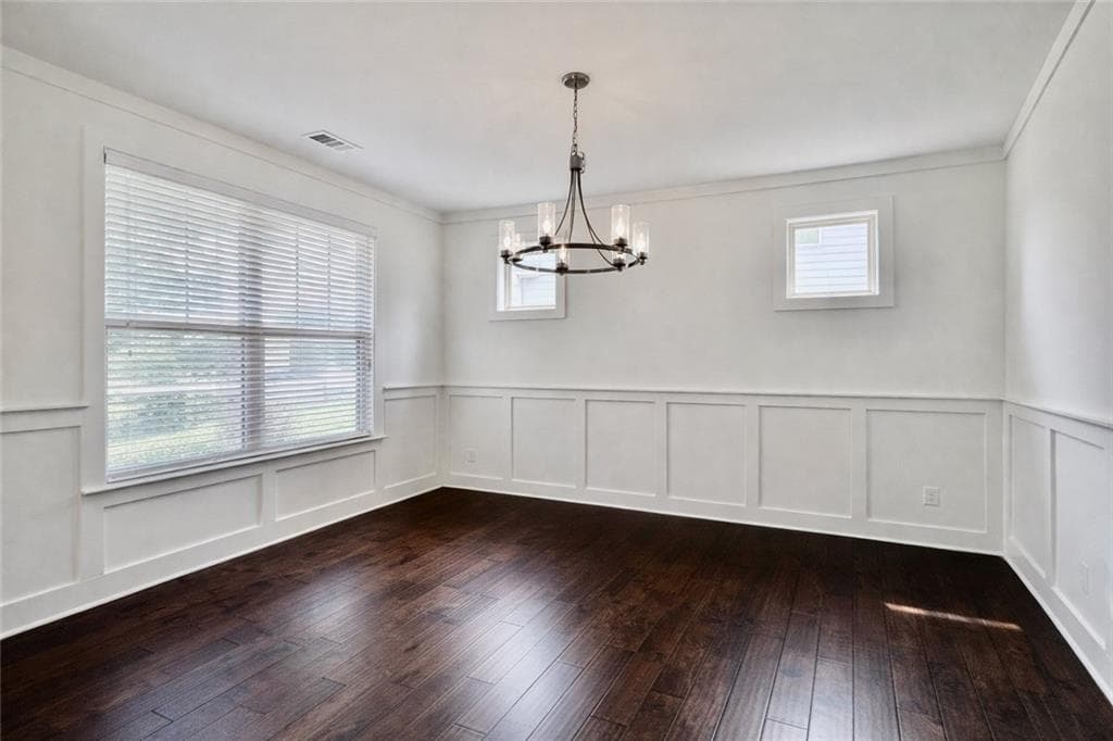 3 bedroom, 3 bathroom, 2,492 sq ft single family residence under contract at 1207 Halletts Peak Place, Lawrenceville, GA 30044 — photo 2