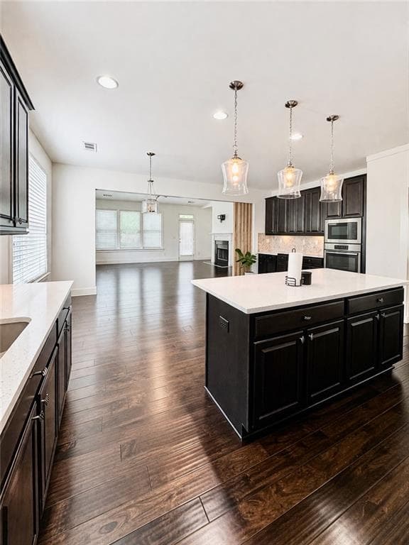 3 bedroom, 3 bathroom, 2,492 sq ft single family residence under contract at 1207 Halletts Peak Place, Lawrenceville, GA 30044 — photo 6