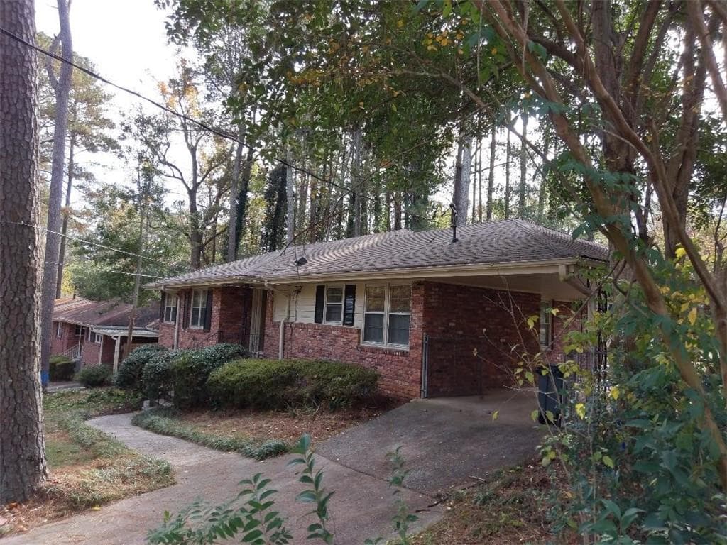 3 bedroom, 2 bathroom, 1,532 sq ft single family residence sold at 1776 Rosalind Drive, Atlanta, GA 30329