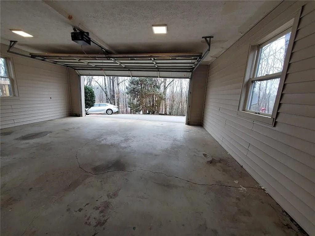 4 bedroom, 3 bathroom, 2,800 sq ft single family residence for rent at 7591 S Chestatee Street, Dahlonega, GA 30533 for $2,750 a month — photo 6