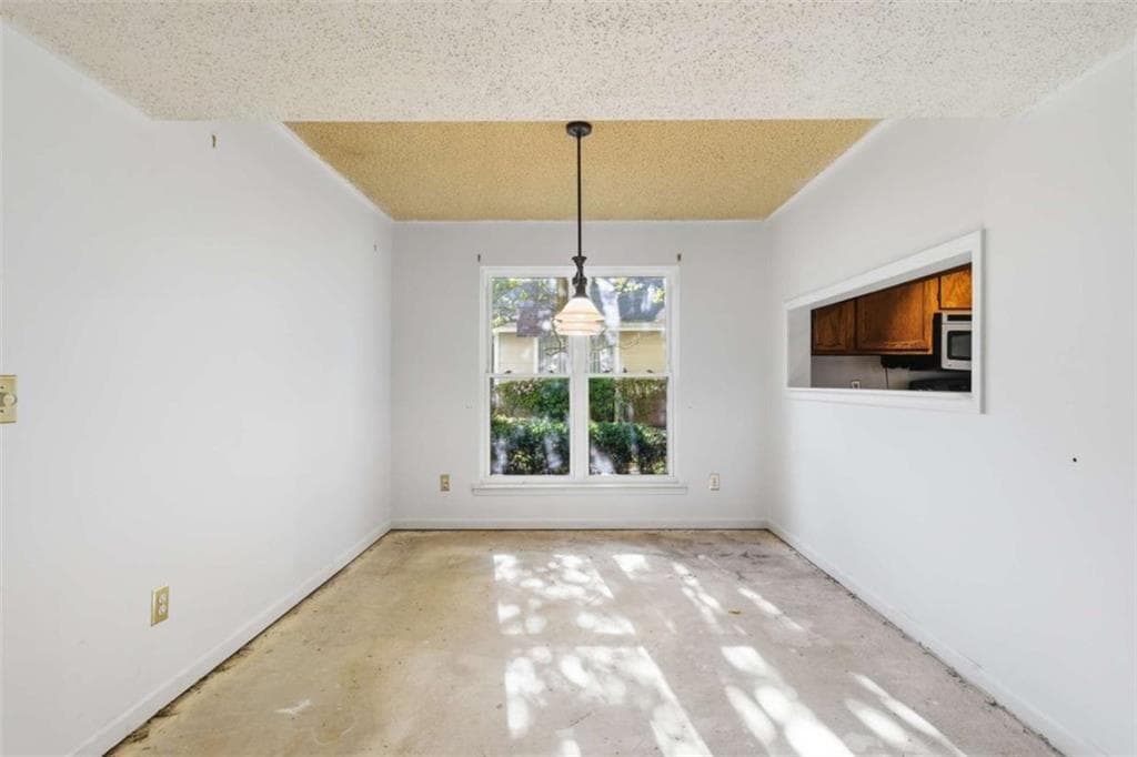 2 bedroom, 2 bathroom, 1,325 sq ft condominium for sale at 1980 Variations Drive, Atlanta, GA 30329 — photo 9