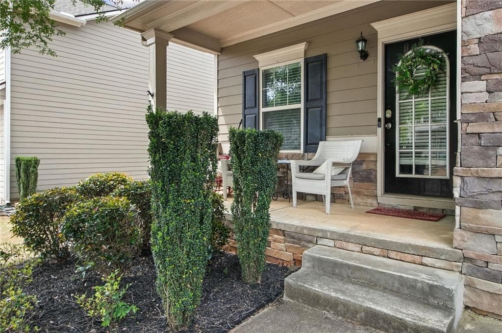 4 bedroom, 4 bathroom, 3,633 sq ft single family residence under contract at 170 Cornerstone Circle, Woodstock, GA 30188 — photo 3