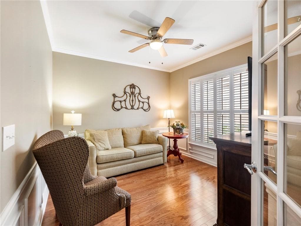 3 bedroom, 2 bathroom, 2,052 sq ft single family residence under contract at 5916 Chimney Rock Drive, Hoschton, GA 30548 — photo 10