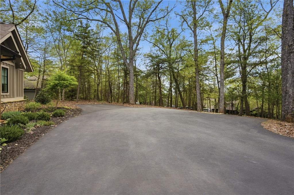 3 bedroom, 4 bathroom, 3,405 sq ft single family residence for sale at 83 Summit Drive, Big Canoe, GA 30143 — photo 7