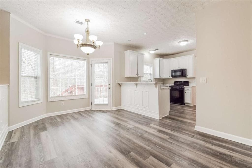 5 bedroom, 3 bathroom, 2,495 sq ft single family residence for sale at 3167 Claridge Drive, Conyers, GA 30094 — photo 9