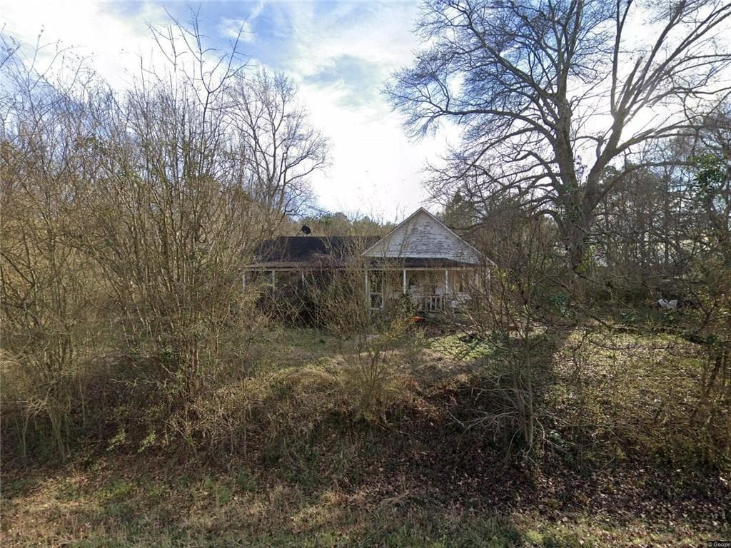 3 bedroom, 1 bathroom, 1,120 sq ft single family residence for sale at 180 Wesley Chapel Road, Lexington, GA 30648