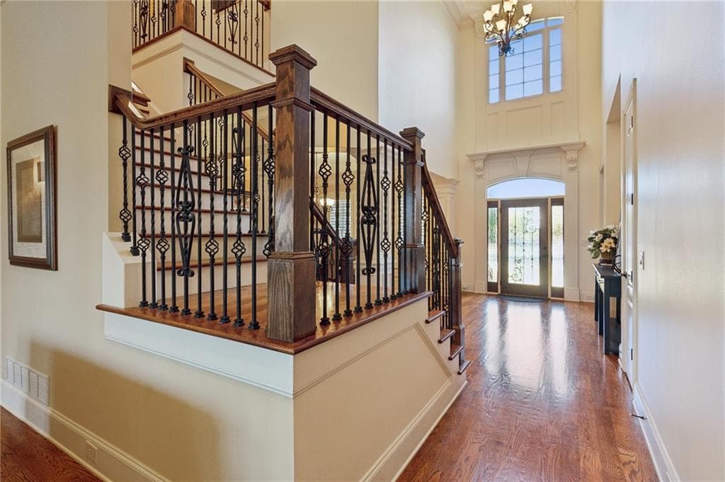 4 bedroom, 5 bathroom, 3,958 sq ft single family residence for sale at 5640 Copper Creek Pass, Cumming, GA 30040 — photo 5