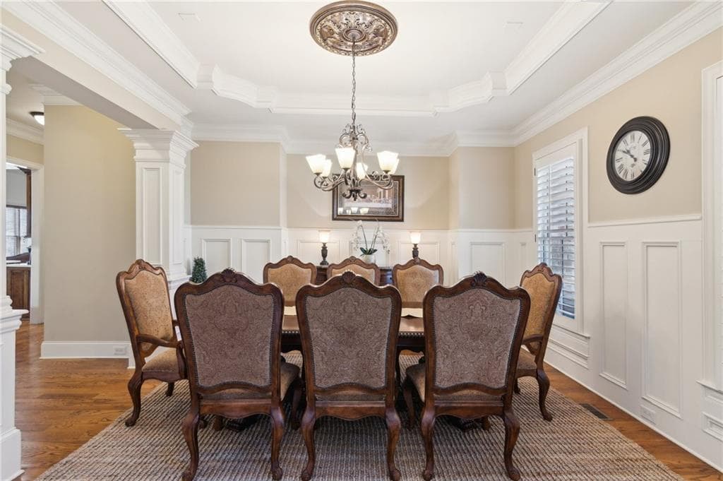 4 bedroom, 5 bathroom, 3,958 sq ft single family residence for sale at 5640 Copper Creek Pass, Cumming, GA 30040 — photo 7