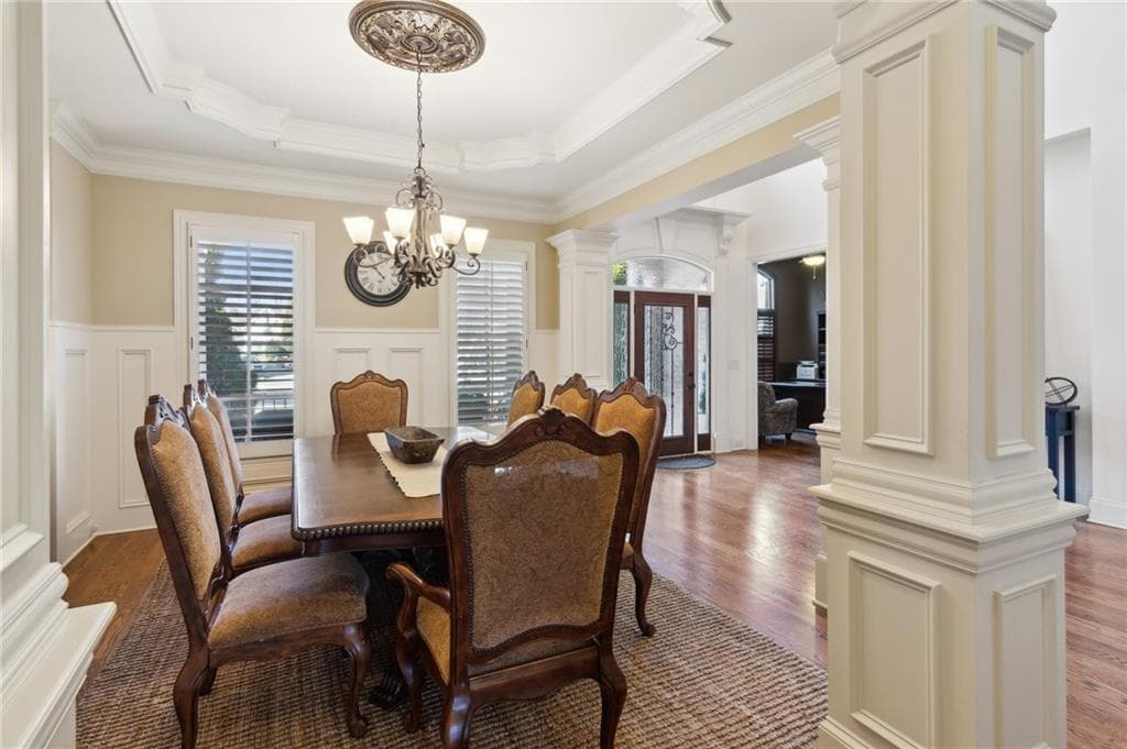4 bedroom, 5 bathroom, 3,958 sq ft single family residence for sale at 5640 Copper Creek Pass, Cumming, GA 30040 — photo 8