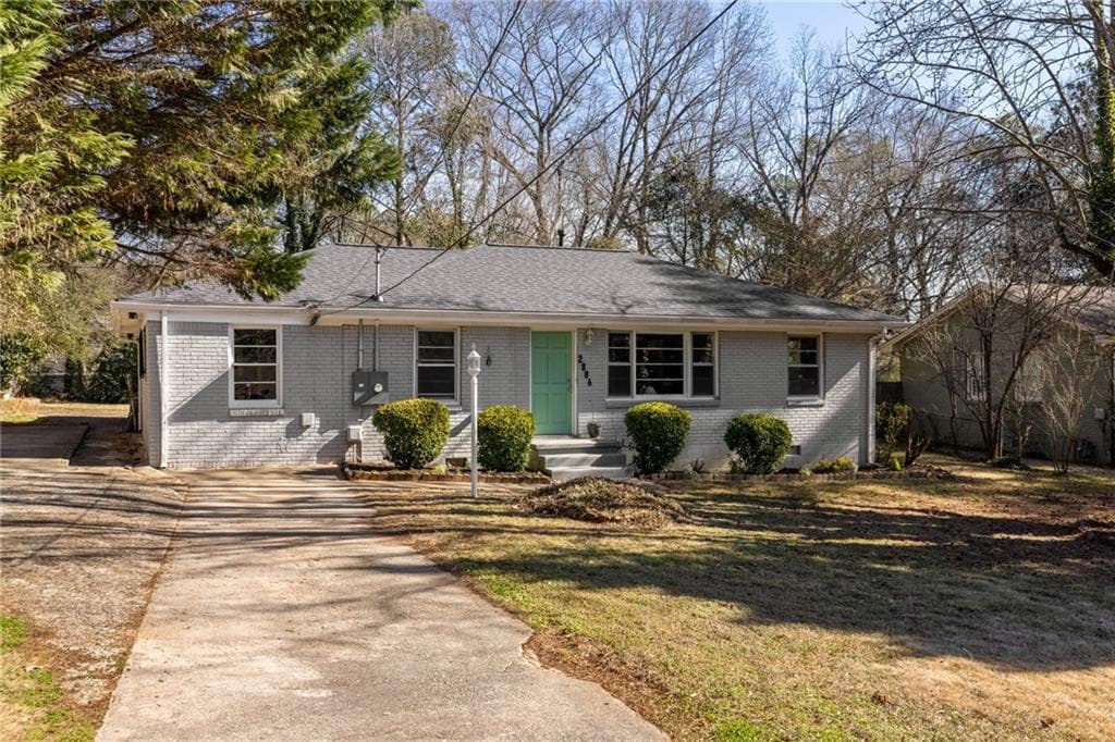 3 bedroom, 2 bathroom, 1,273 sq ft single family residence sold at 2886 Horse Shoe Drive, Atlanta, GA 30316