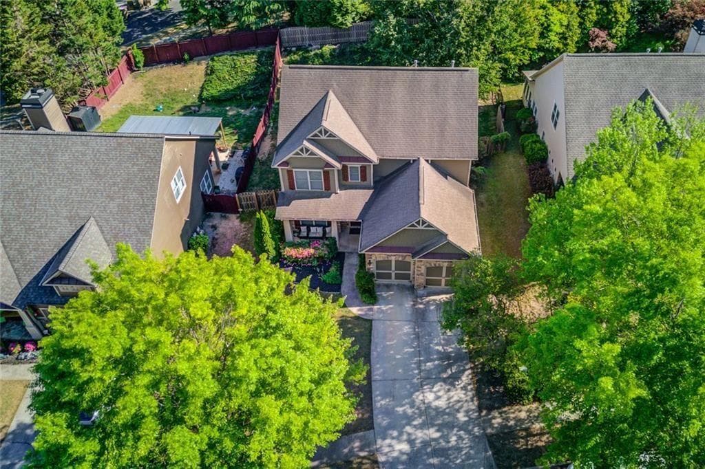 4 bedroom, 3 bathroom, 2,255 sq ft single family residence for sale at 7772 Copper Kettle Way, Flowery Branch, GA 30542 — photo 3