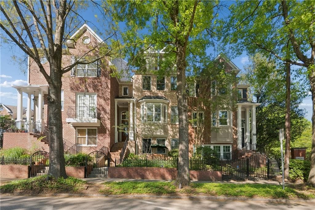1048 Emory Parc Place, Decatur, GA 30033 — most recent listing photo
