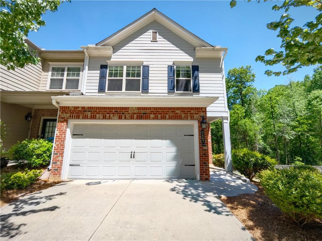 3 bedroom, 3 bathroom, 1,639 sq ft townhouse sold at 2467 Norwood Park Crossing, Atlanta, GA 30340