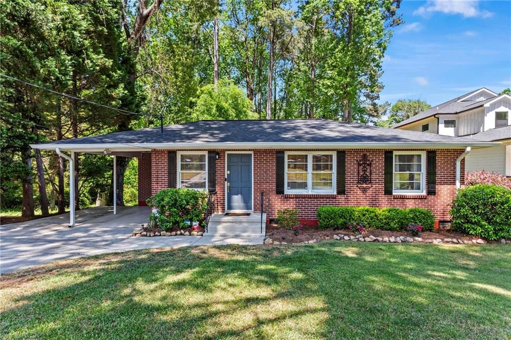 3 bedroom, 2 bathroom, 1,100 sq ft single family residence sold at 2008 Dering Circle, Atlanta, GA 30345