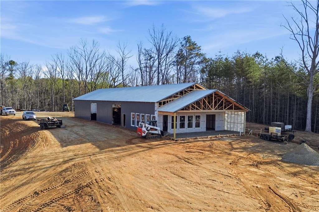 1 bedroom, 2 bathroom, 1,000 sq ft single family residence under contract at 1927 Leeches Road, Ellijay, GA 30540 — photo 2