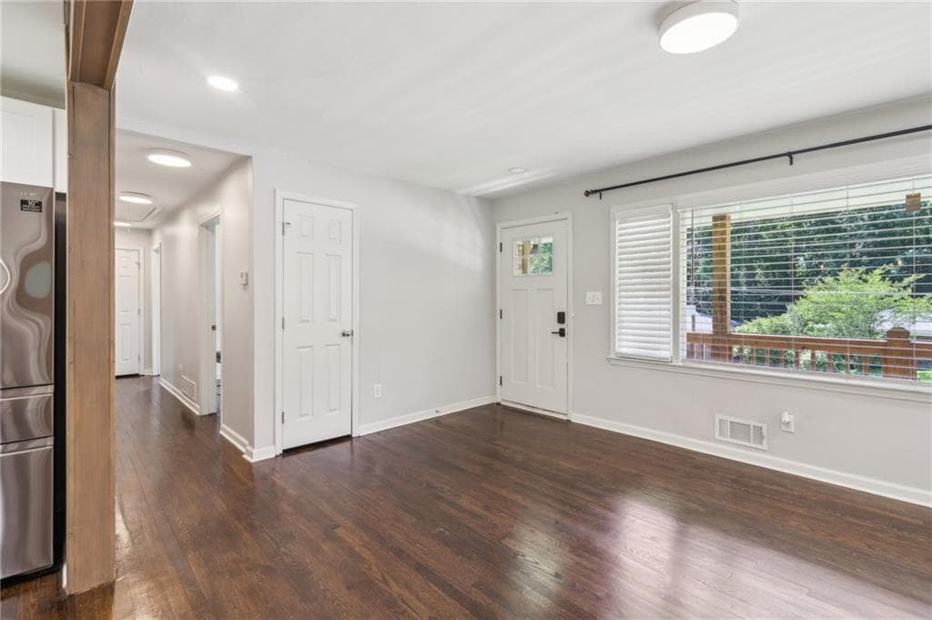 4 bedroom, 4 bathroom, 3,258 sq ft single family residence under contract at 1652 DETROIT Avenue, Atlanta, GA 30314 — photo 2