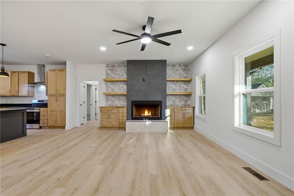 3 bedroom, 2 bathroom, 1,549 sq ft single family residence for sale at 322 Elmwood Circle, Ellijay, GA 30540 — photo 6