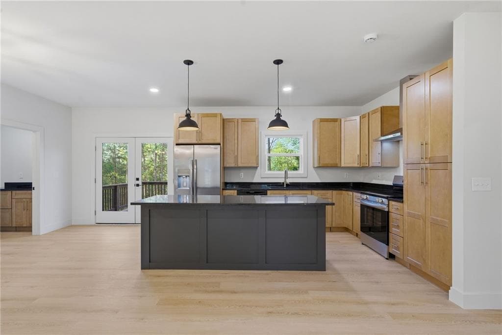 3 bedroom, 2 bathroom, 1,549 sq ft single family residence for sale at 322 Elmwood Circle, Ellijay, GA 30540 — photo 8