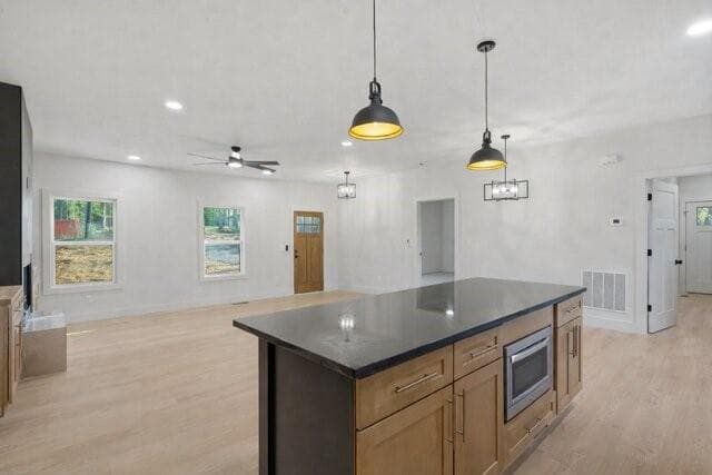 3 bedroom, 2 bathroom, 1,549 sq ft single family residence for sale at 322 Elmwood Circle, Ellijay, GA 30540 — photo 10