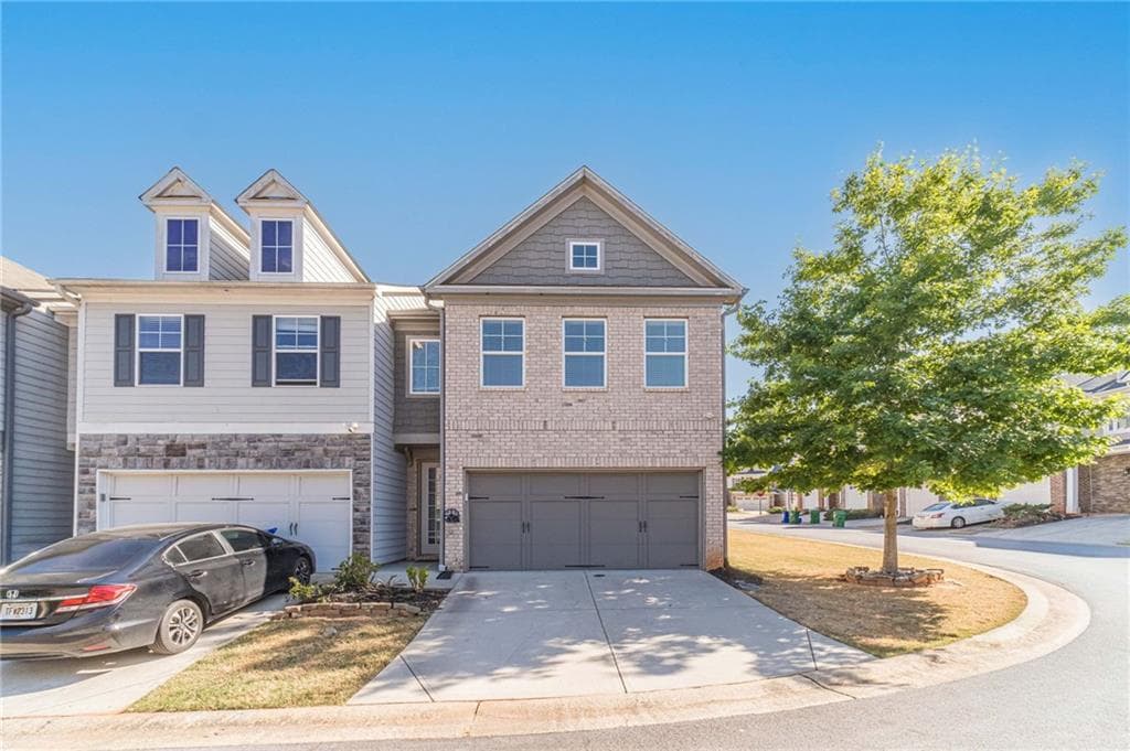 3 bedroom, 3 bathroom, 1,926 sq ft townhouse for sale at 4086 Fireoak Drive, Decatur, GA 30032