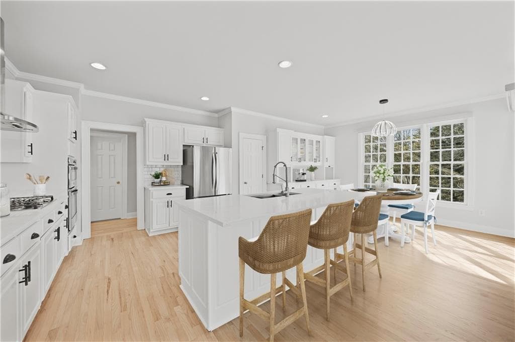 4 bedroom, 5 bathroom, 4,641 sq ft single family residence for sale at 2090 Lake Windward Drive, Alpharetta, GA 30005 — photo 9