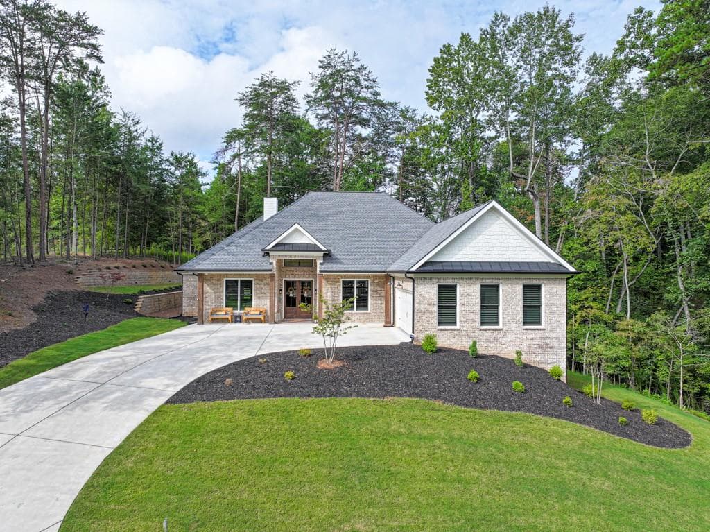 5969 Wellington Avenue, Gainesville, GA 30506 — most recent listing photo