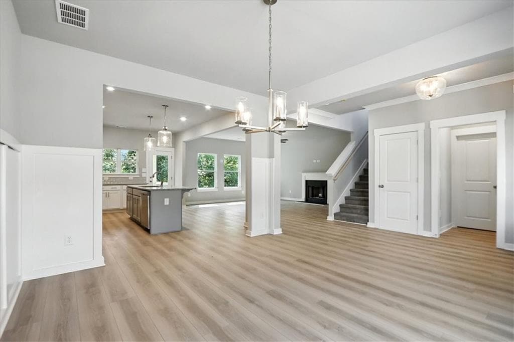 4 bedroom, 3 bathroom, 2,605 sq ft single family residence for sale at 4034 Links Boulevard, Jefferson, GA 30549 — photo 6