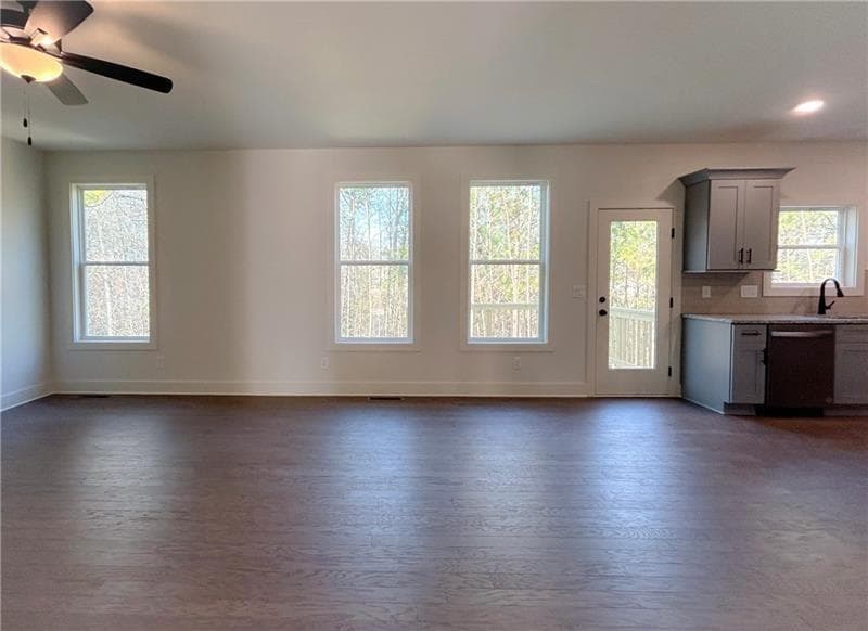 4 bedroom, 3 bathroom, 2,184 sq ft single family residence for sale at 27 Bridgestone Way, Cartersville, GA 30120 — photo 7