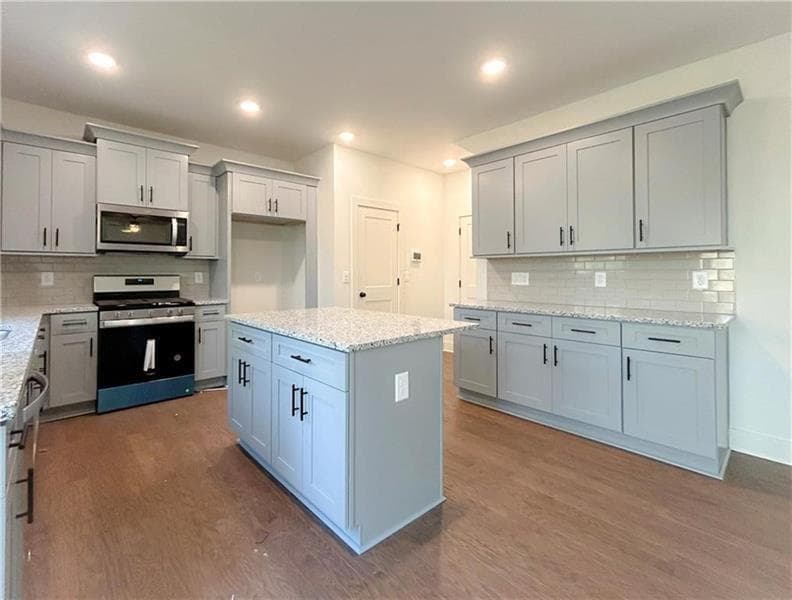 4 bedroom, 3 bathroom, 2,184 sq ft single family residence for sale at 27 Bridgestone Way, Cartersville, GA 30120 — photo 8