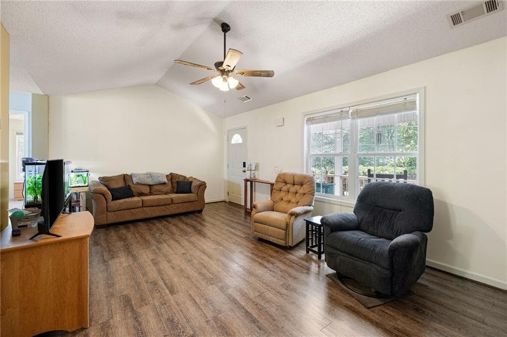 3 bedroom, 2 bathroom, 1,478 sq ft single family residence for sale at 39 Gunnell Road, Dallas, GA 30157 — photo 9