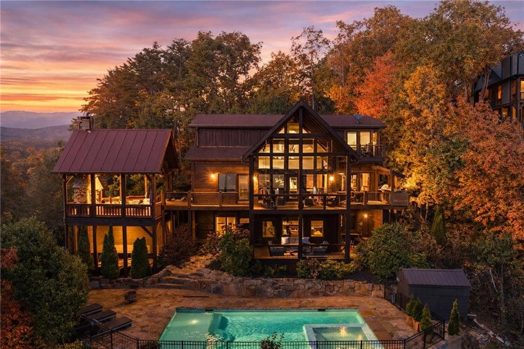 4 bedroom, 4 bathroom, 2,958 sq ft single family residence sold at 38 Jackies Bluff Road, Mineral Bluff, GA 30559