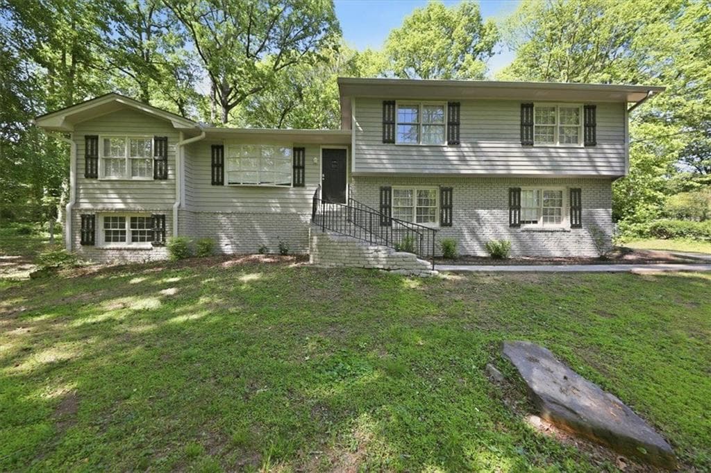 737 Mountainbrooke Circle, Stone Mountain, GA 30087 — most recent listing photo