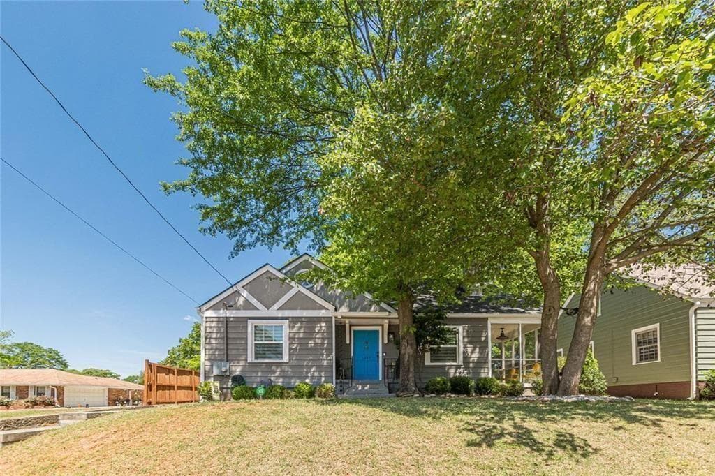3 bedroom, 2 bathroom, 1,678 sq ft single family residence for sale at 1237 Winburn Drive, East Point, GA 30344 — photo 3