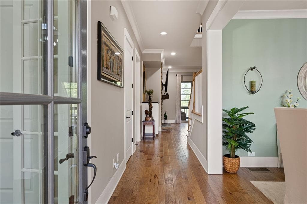5 bedroom, 5 bathroom, 5,095 sq ft single family residence for sale at 203 Laurel Vista Drive, Canton, GA 30114 — photo 4