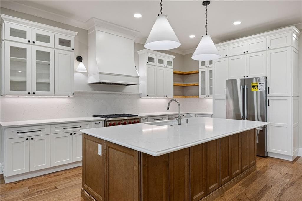 5 bedroom, 5 bathroom, 5,095 sq ft single family residence for sale at 203 Laurel Vista Drive, Canton, GA 30114 — photo 5