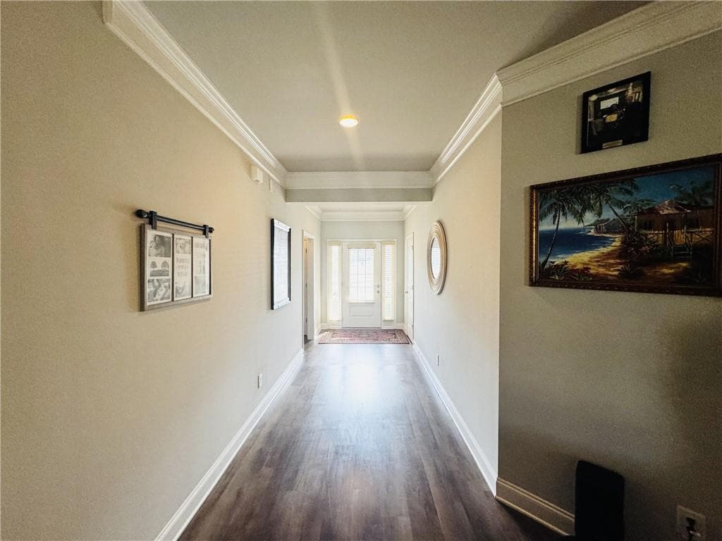 4 bedroom, 3 bathroom, 2,420 sq ft single family residence under contract at 815 Wellford Avenue, Jefferson, GA 30549 — photo 2