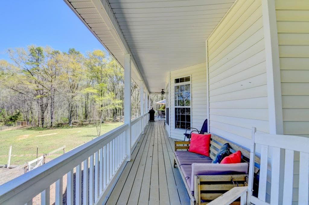 4 bedroom, 3 bathroom, 4,109 sq ft single family residence for sale at 1555 Lower River Road, Covington, GA 30016 — photo 7
