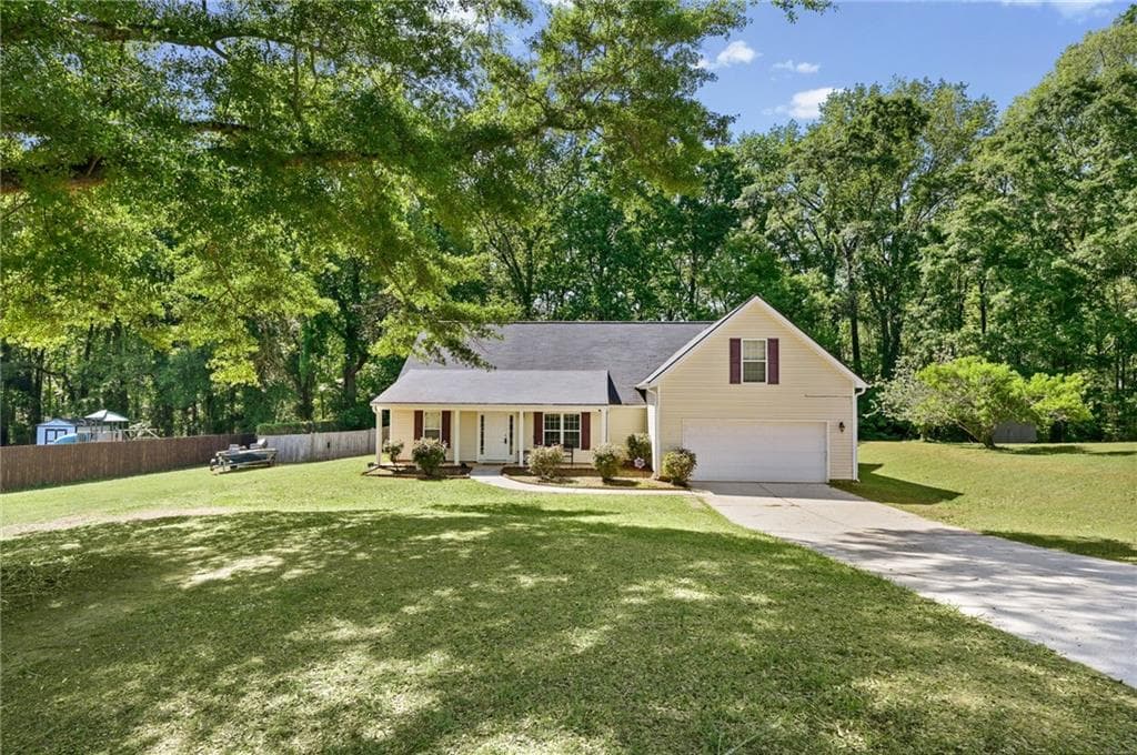 586 Kristin Lane, Winder, GA 30680 — most recent listing photo