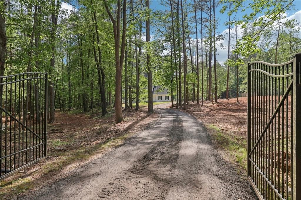 6 bedroom, 4 bathroom, 4,787 sq ft single family residence under contract at 500 Turner Road, Mcdonough, GA 30252 — photo 5