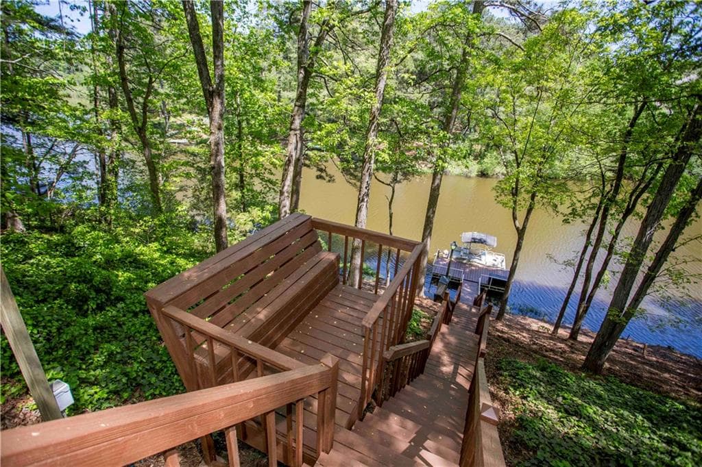 4 bedroom, 4 bathroom, 4,800 sq ft single family residence for sale at 31 Rocky Circle, White, GA 30184 — photo 5