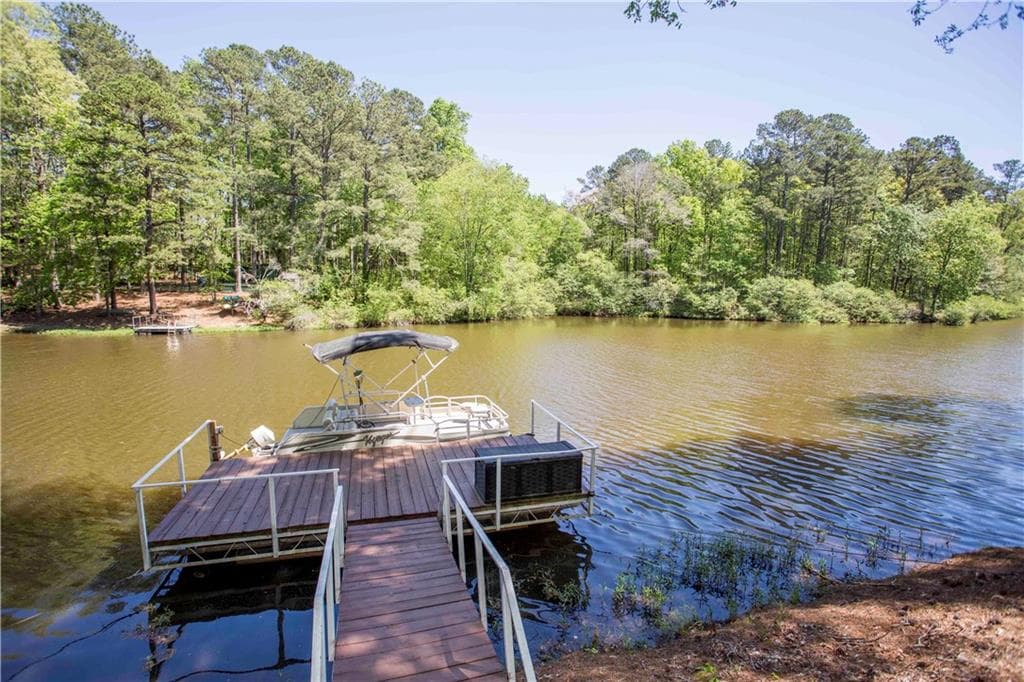 4 bedroom, 4 bathroom, 4,800 sq ft single family residence for sale at 31 Rocky Circle, White, GA 30184 — photo 8