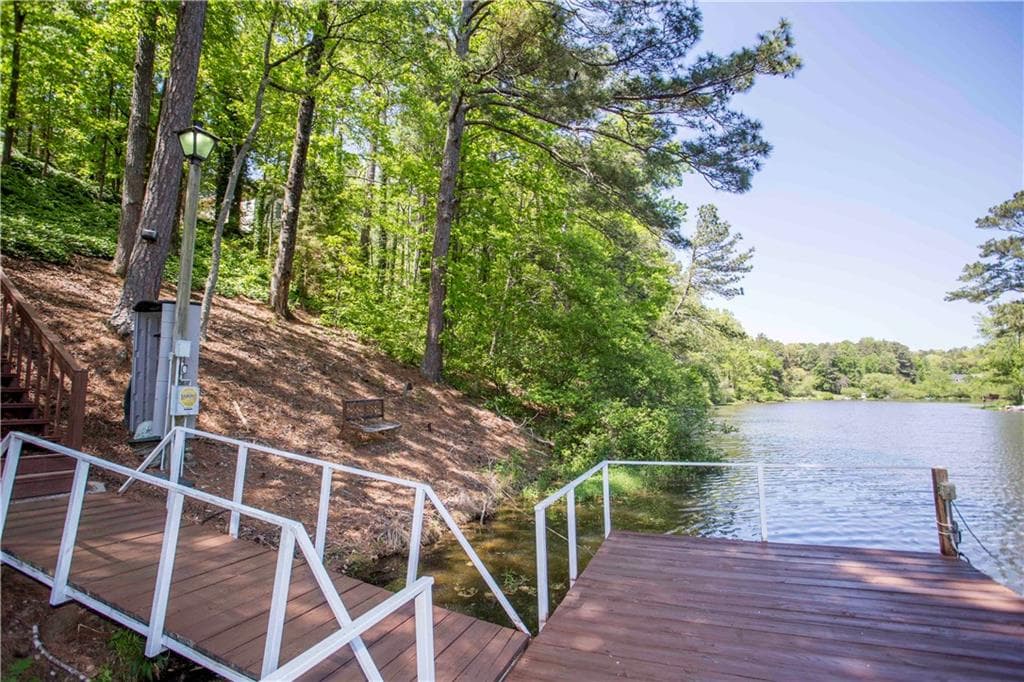 4 bedroom, 4 bathroom, 4,800 sq ft single family residence for sale at 31 Rocky Circle, White, GA 30184 — photo 10