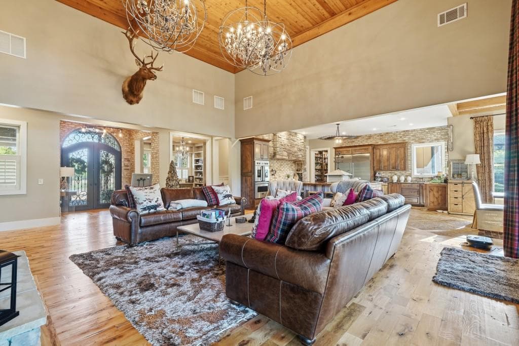 5 bedroom, 6 bathroom, 7,000 sq ft single family residence under contract at 2699 Turner Church Road, Mcdonough, GA 30252 — photo 8