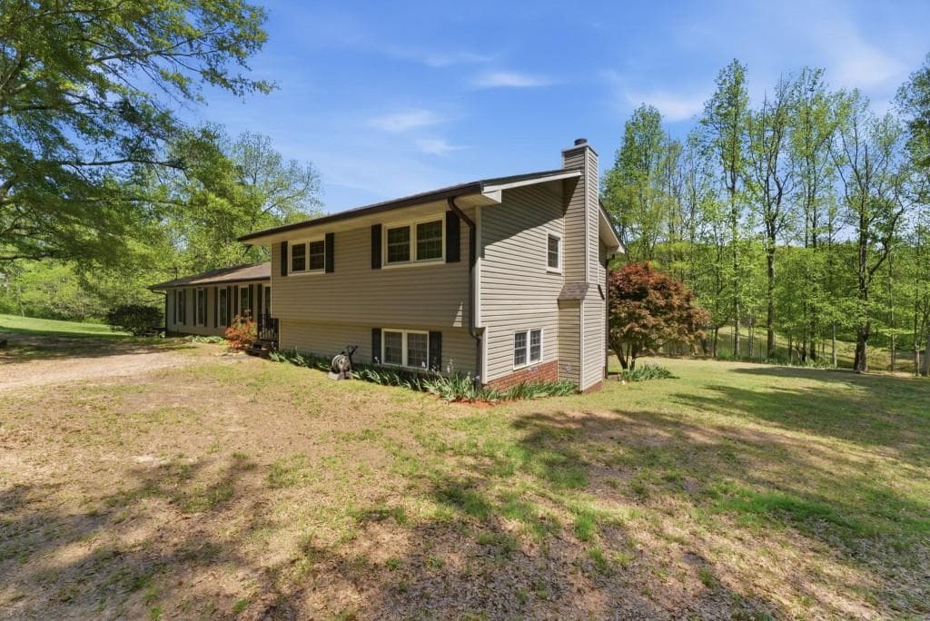 4 bedroom, 3 bathroom, 4,500 sq ft single family residence for sale at 224 Old Franklin Street, Roopville, GA 30170 — photo 3
