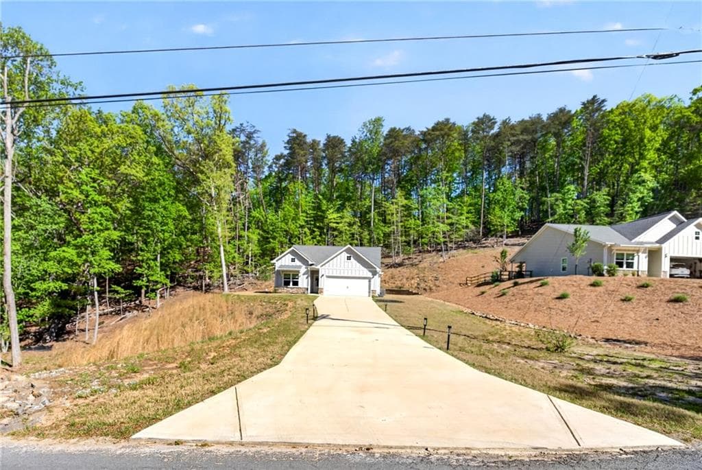 3 bedroom, 2 bathroom, 1,501 sq ft single family residence for sale at 118 Cherokee Drive, Waleska, GA 30183 — photo 3