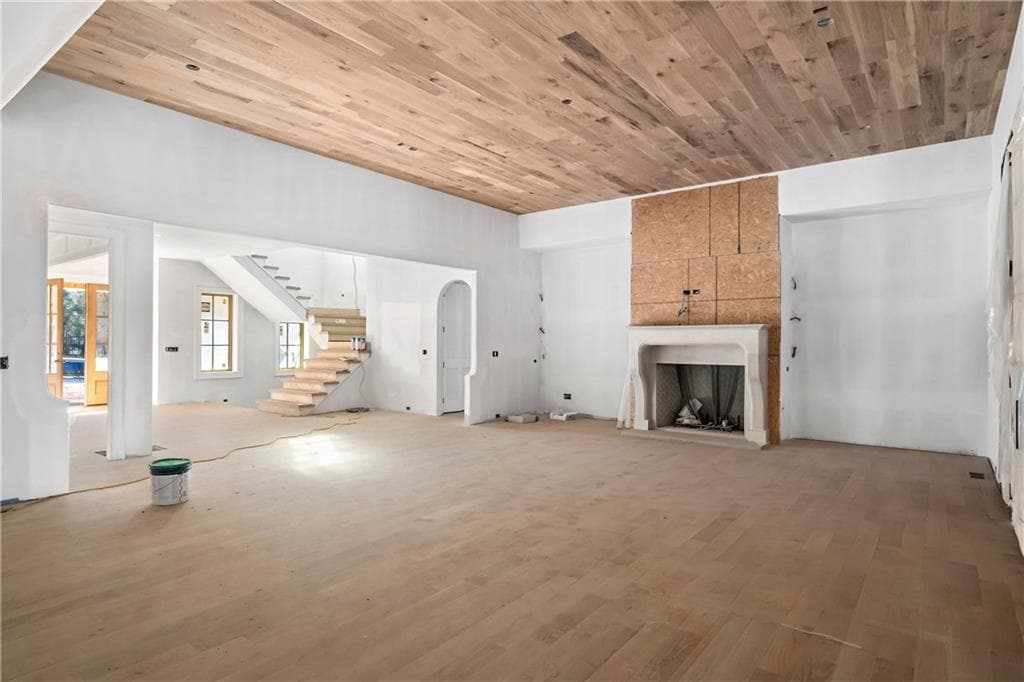 7 bedroom, 10 bathroom, 10,800 sq ft single family residence for sale at 15275 Birmingham Highway, Milton, GA 30004 — photo 9