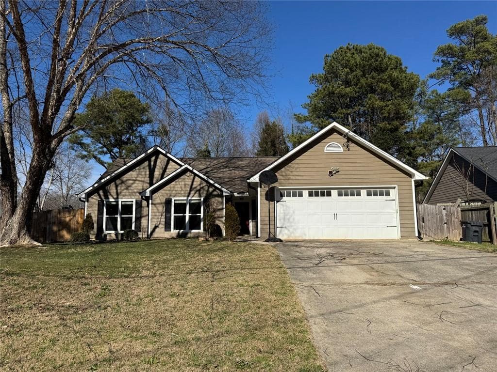 3 bedroom, 2 bathroom, 1,646 sq ft single family residence for sale at 622 Marble Arch Avenue, Lawrenceville, GA 30046 — photo 1 of 14