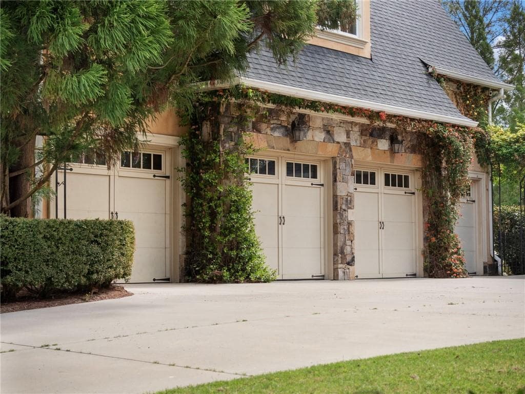 5 bedroom, 7 bathroom, 8,287 sq ft single family residence for sale at 1871 Sam Snead Drive, Braselton, GA 30517 — photo 9