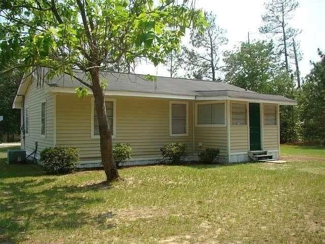 3 bedroom, 1 bathroom, 900 sq ft single family residence for sale at 2235A Moncrieff Street, Augusta, GA 30906 — photo 3