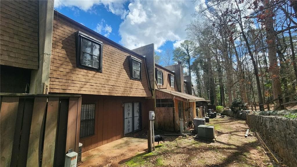 3 bedroom, 3 bathroom, 1,452 sq ft townhouse under contract at 723 Cedar Pointe Court, Marietta, GA 30008 — photo 3